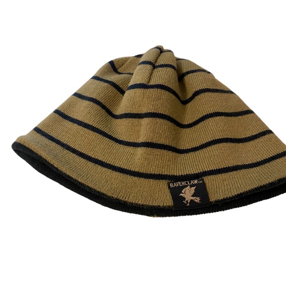 Harry Potter Ravenclaw Reversible Beanie Unisex HP World Passport Universal - Picture 2 of 8